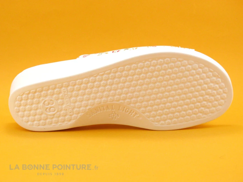 Sanital Light 4371 Blanc Et Fleuri - Brides A Boucle - Mule Medicale 4 Sanital Light 4371 Blanc Et Fleuri - Brides A Boucle - Mule Medicale – Image 4